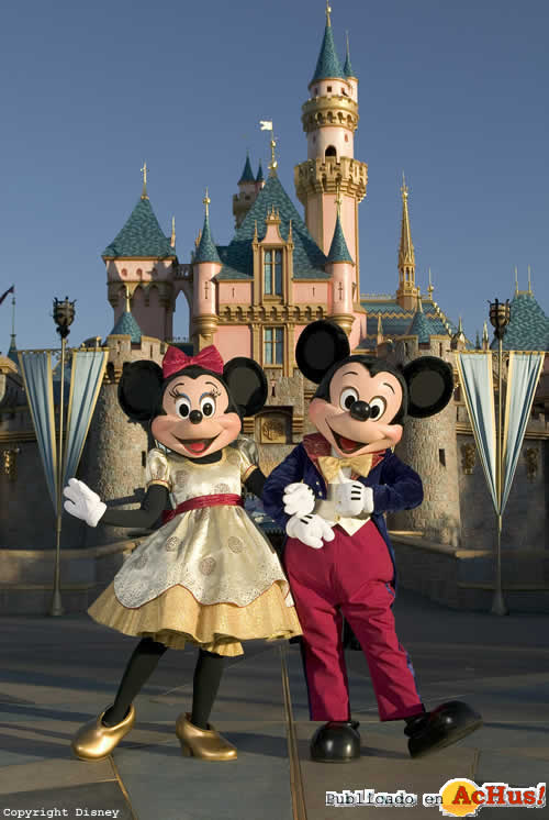 Mickey y Minnie en el 50 Aniversario